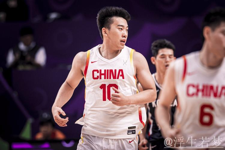 王俊杰16分闪耀全场 中国男篮热身赛再取胜